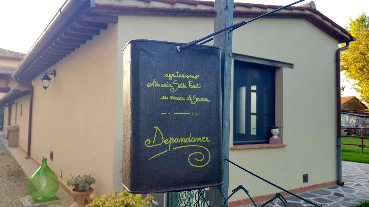 Agriturismo Abbazia Sette Frati A Casa Di Sara Pietrafitta  ภายนอก รูปภาพ